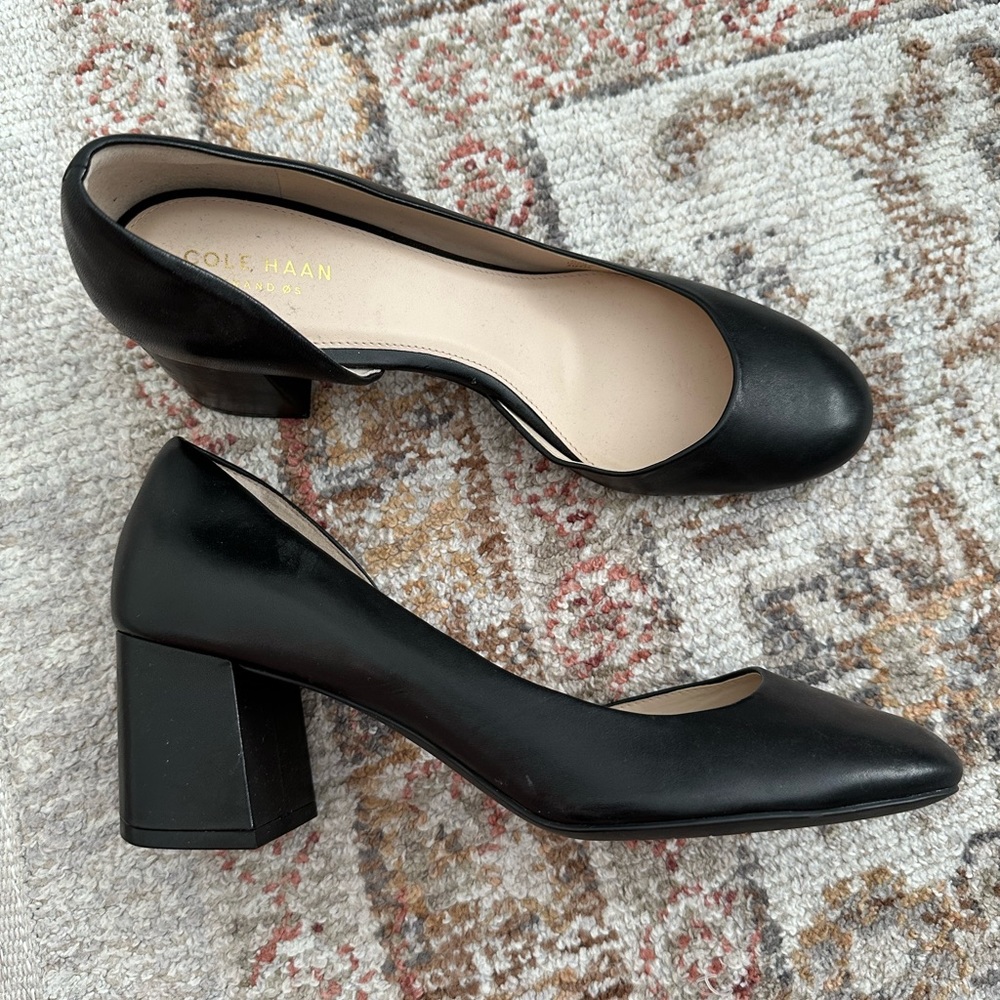 Cole Haan NWOT block heel closed toe, black leather, size 8